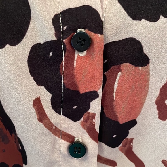 Eloquii blouse size 20. - Picture 3 of 12